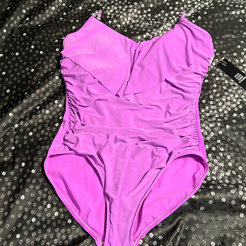 Magicsuit women’s bathing suit, never worn, 16